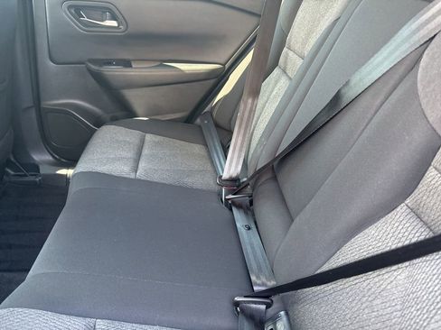 Used 2024 Nissan Rogue SV FWD image 28