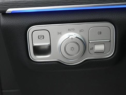 Certified 2026 Mercedes-Benz GLE 450 4MATIC image 10
