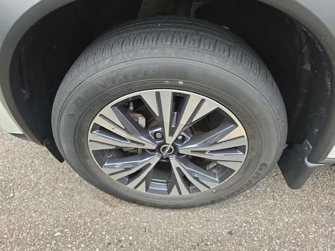Certified 2023 Nissan Rogue SV AWD/4WD image 13