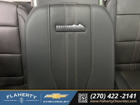 Used 2025 Chevrolet Silverado 3500 High Country w/ Technology Package AWD/4WD image 32