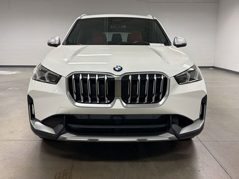 Certified 2023 BMW X1 xDrive28i w/ Convenience Package image 5