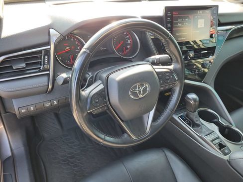 Used 2022 Toyota Camry XSE FWD image 26