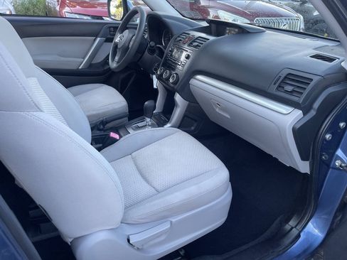 Used 2014 Subaru Forester 2.5i Premium w/ All-Weather Package AWD/4WD image 30