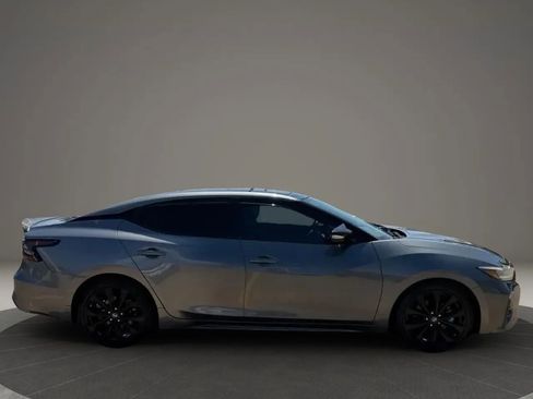 Used 2019 Nissan Maxima SR w/ Premium Package FWD image 7