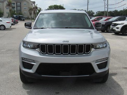 Used 2022 Jeep Grand Cherokee Limited AWD/4WD image 8