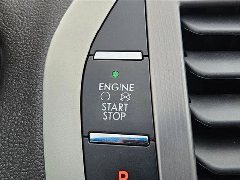 Used 2019 Lincoln MKZ Reserve FWD image 9