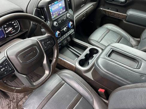 Used 2021 GMC Sierra 3500 Denali w/ Denali Ultimate Package image 10