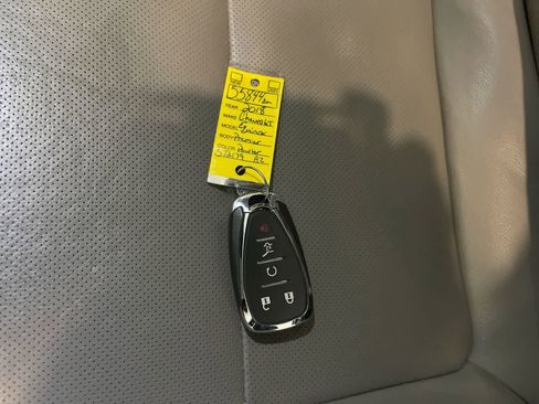 Used 2018 Chevrolet Equinox Premier image 27