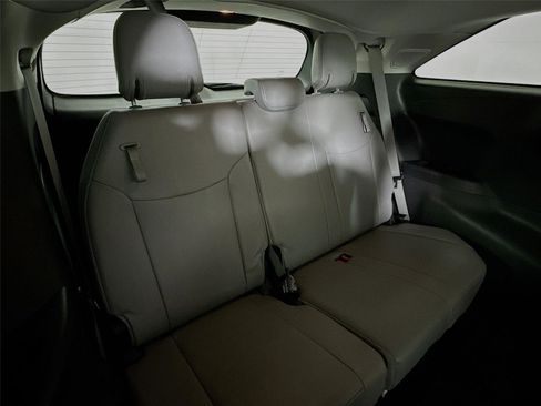 Used 2025 Toyota Sienna XLE w/ XLE Plus Package image 27