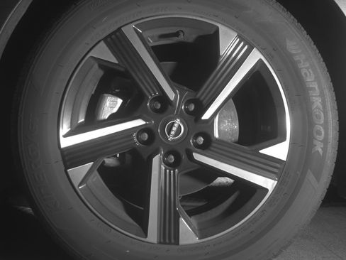 Used 2025 Nissan Sentra SV image 12