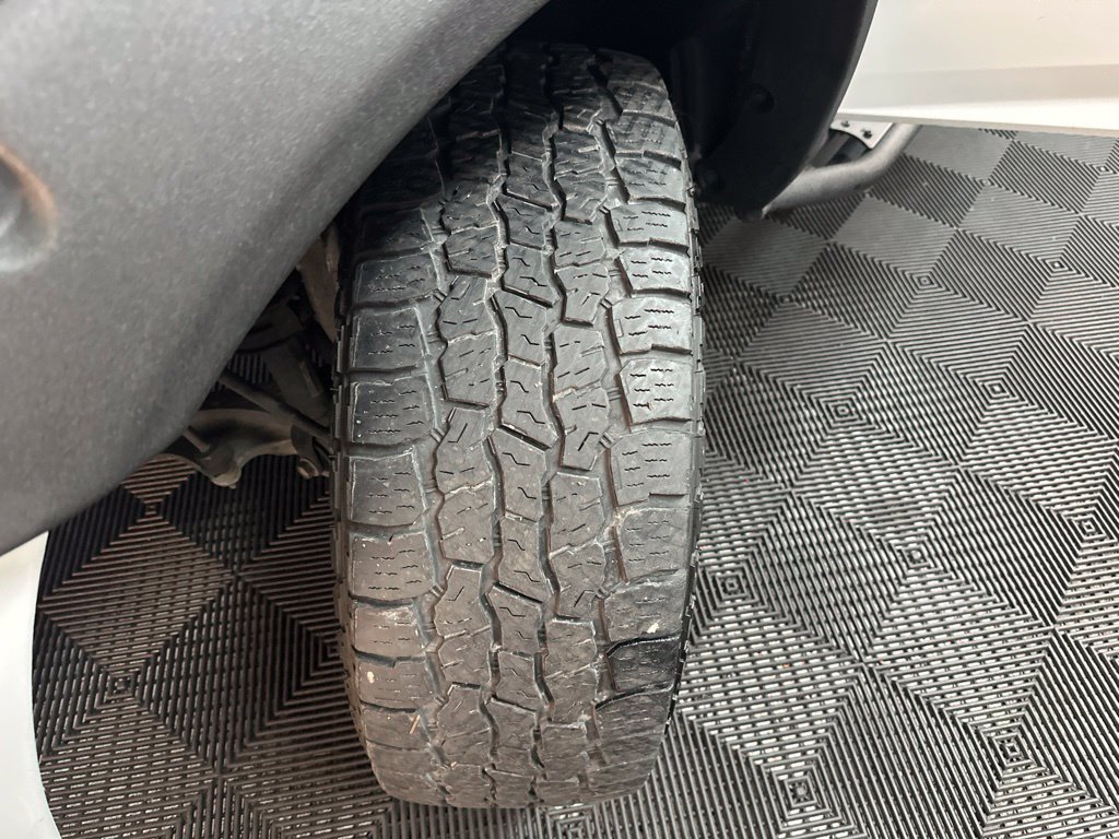 Used 2019 RAM 1500 Express AWD/4WD image 33