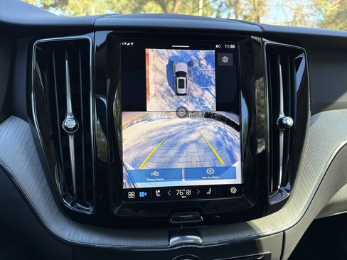 Certified 2025 Volvo XC60 B5 Plus image 25