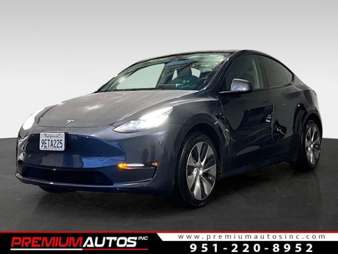 Used 2023 Tesla Model Y Long Range image 1