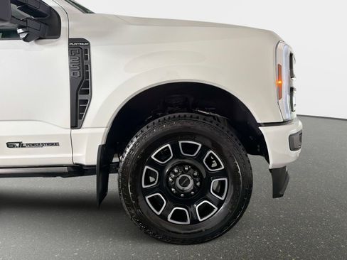 Used 2025 Ford F250 Platinum AWD/4WD image 21