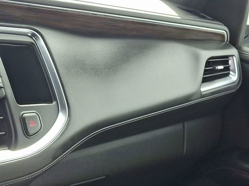 Used 2021 Chevrolet Suburban LS image 27