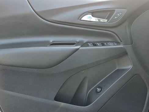Used 2024 Chevrolet Equinox LT AWD/4WD image 14