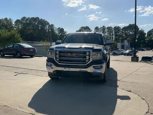 Used 2017 GMC Sierra 1500 SLT w/ SLT Preferred Package image 9