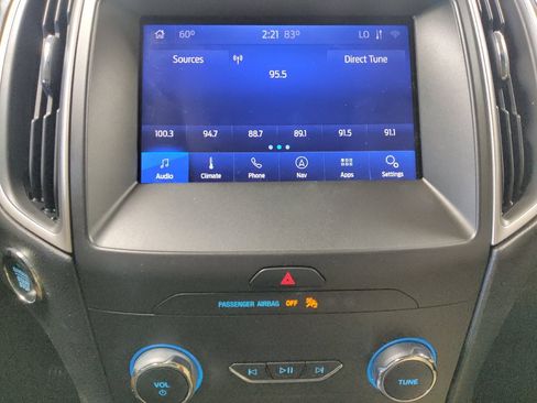 Used 2020 Ford Edge SEL AWD/4WD image 25