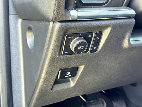 Used 2025 Ford Expedition Platinum AWD/4WD image 15