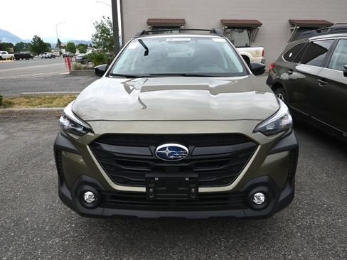 Used 2025 Subaru Outback Onyx Edition AWD/4WD image 4