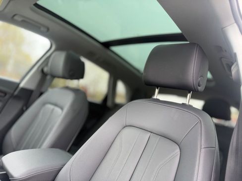 Used 2023 Audi Q5 Premium w/ Convenience Package AWD/4WD image 16