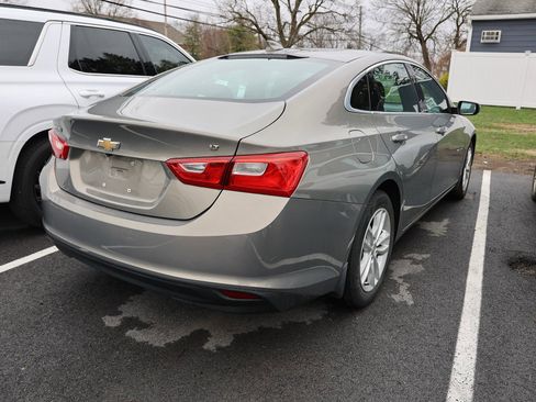 Used 2017 Chevrolet Malibu LT image 6