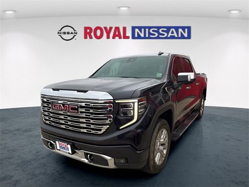 Used 2022 GMC Sierra 1500 Denali image 3