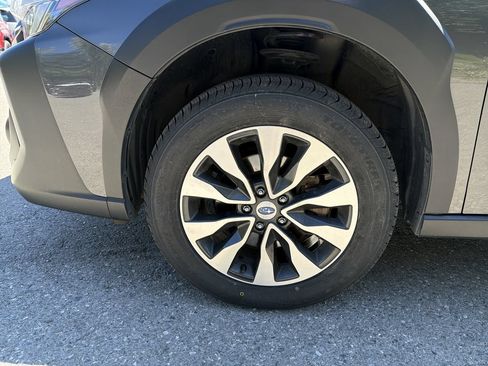 Used 2024 Subaru Outback Limited AWD/4WD image 10