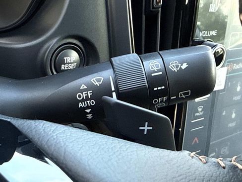 New 2025 Subaru Forester Touring image 38