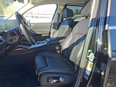 Used 2026 BMW X7 xDrive40i image 10