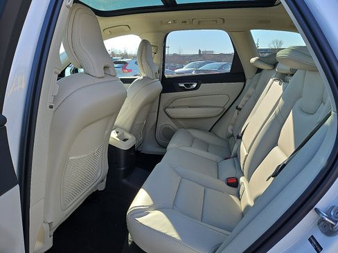 New 2026 Volvo XC60 T8 Ultra w/ Protection Package Premier image 8