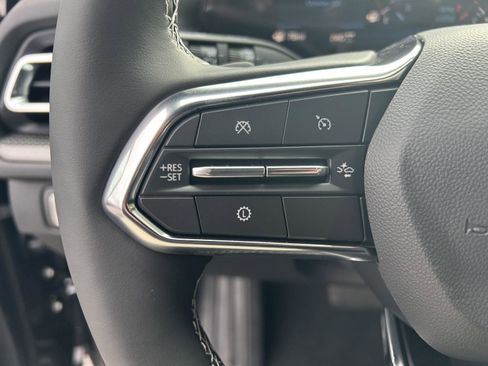 New 2026 Chevrolet Traverse LT w/ Driver Confidence Package image 38