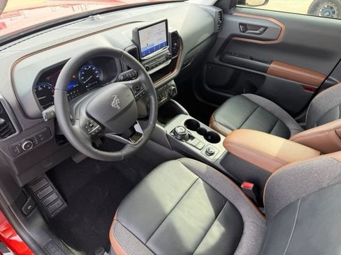 Used 2022 Ford Bronco Sport Outer Banks w/ Tech Package AWD/4WD image 12