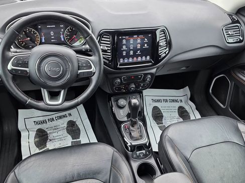 Used 2019 Jeep Compass Limited image 25