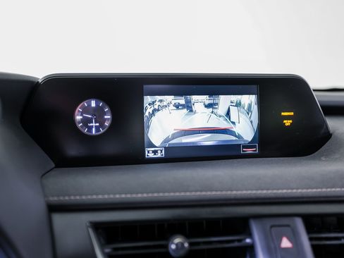 Used 2019 Lexus UX 250h w/ Premium Package image 19