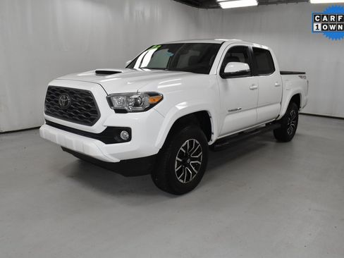 Certified 2023 Toyota Tacoma TRD Sport image 2