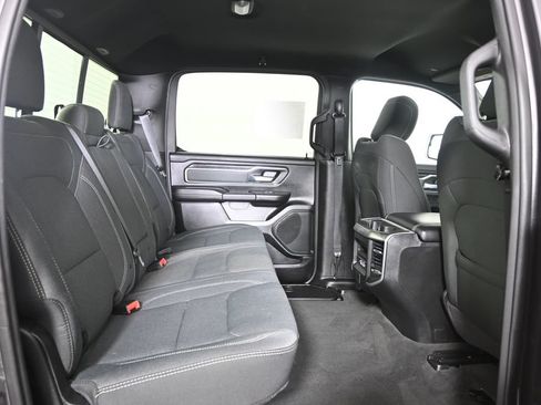 Used 2022 RAM 1500 Big Horn AWD/4WD image 16