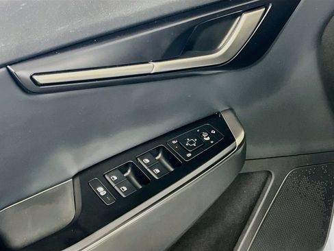 Certified 2025 Kia EV6 Light RWD image 11