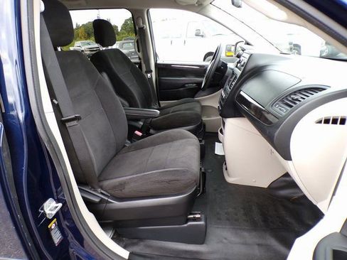 Used 2012 RAM C/V image 10