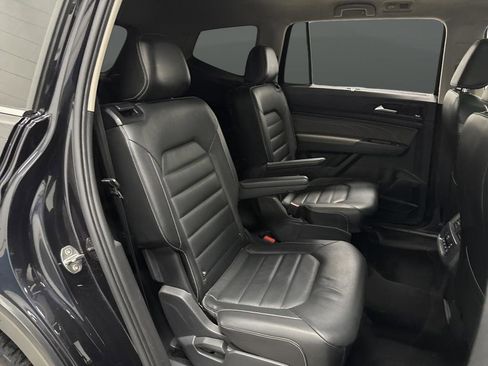 Used 2022 Volkswagen Atlas SEL Premium image 32