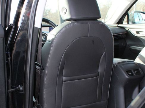 Used 2025 Buick Envision Sport Touring image 19