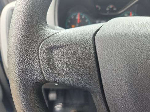 Used 2022 Chevrolet Colorado W/T AWD/4WD image 19