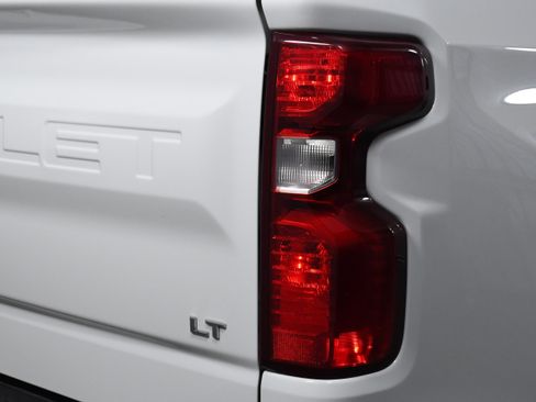 Used 2019 Chevrolet Silverado 1500 LT w/ All-Star Edition image 30