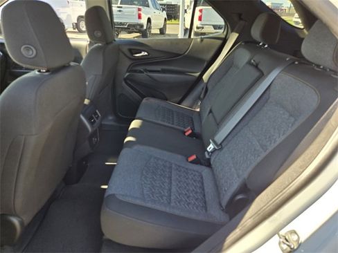 Used 2024 Chevrolet Equinox LT image 11