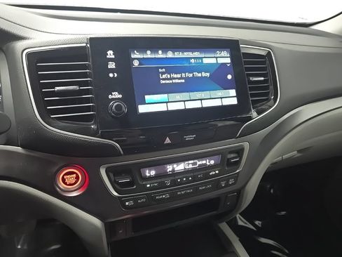 Used 2021 Honda Pilot EX image 24