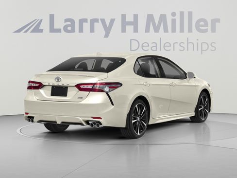 Used 2019 Toyota Camry XSE w/ Driver Assist Package FWD image 2