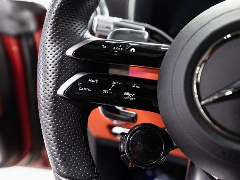 Used 2022 Mercedes-Benz SL 63 AMG SL 63 AMG image 12