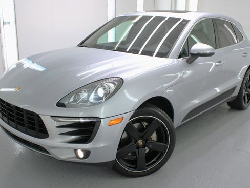 Used 2016 Porsche Macan S image 2