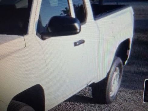 Used 2025 Toyota Tacoma SR RWD image 5