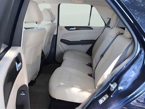 Used 2017 Mercedes-Benz GLE 350 4MATIC image 41